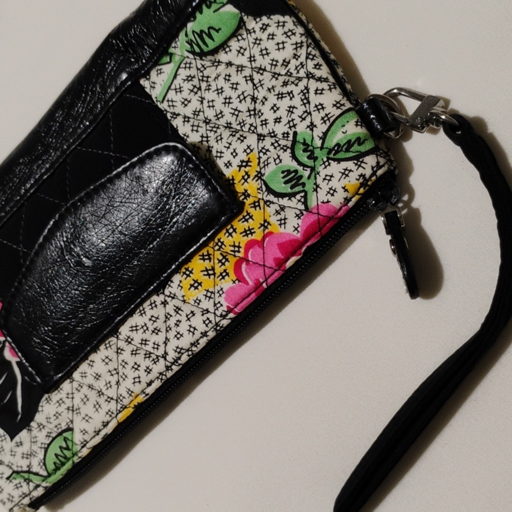 Euc Vera Bradley Patchwork Collection Wristlet - image 4